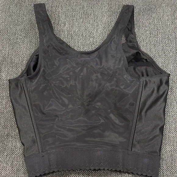 Sophisticated Black Lace Women's Bra - Picture 2 of 4